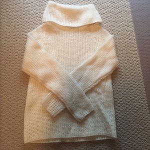 Gorgeous Lauren/ Ralph Lauren sweater. Mohair blend.